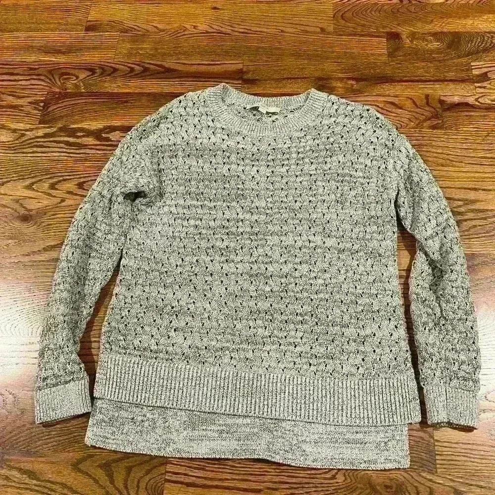 Loft Gray Sweater Size Medium